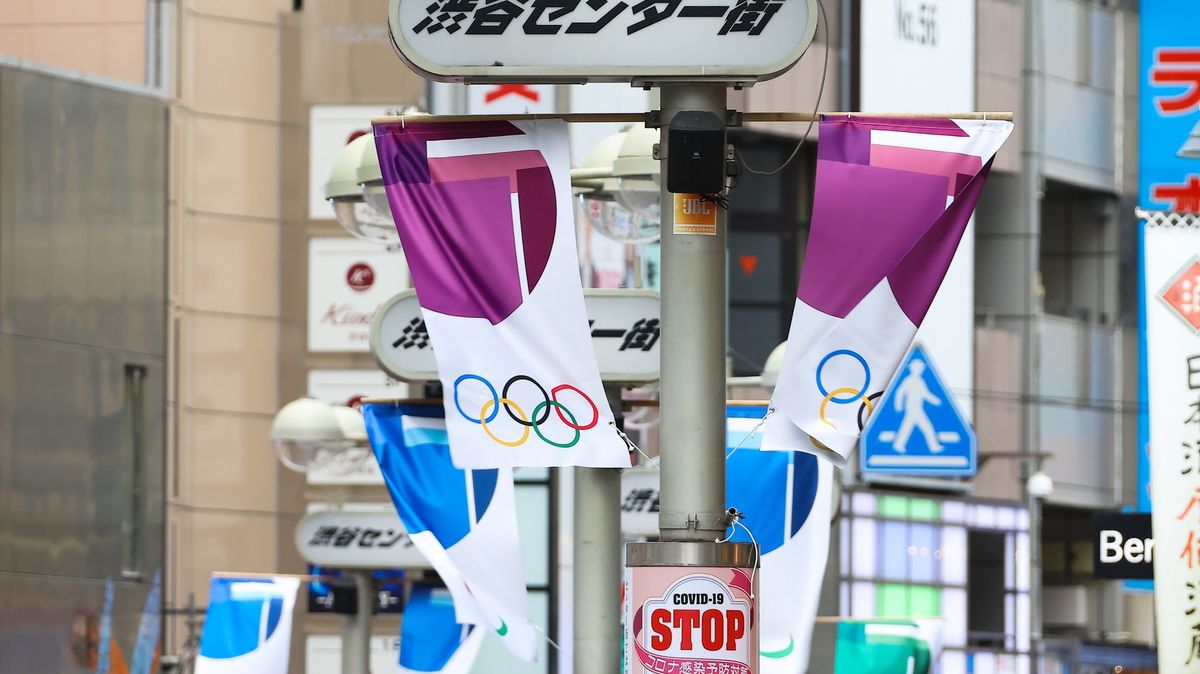 Fúze covidu a olympiády. Japonci už nevěří ve vládu, ale sami v sebe